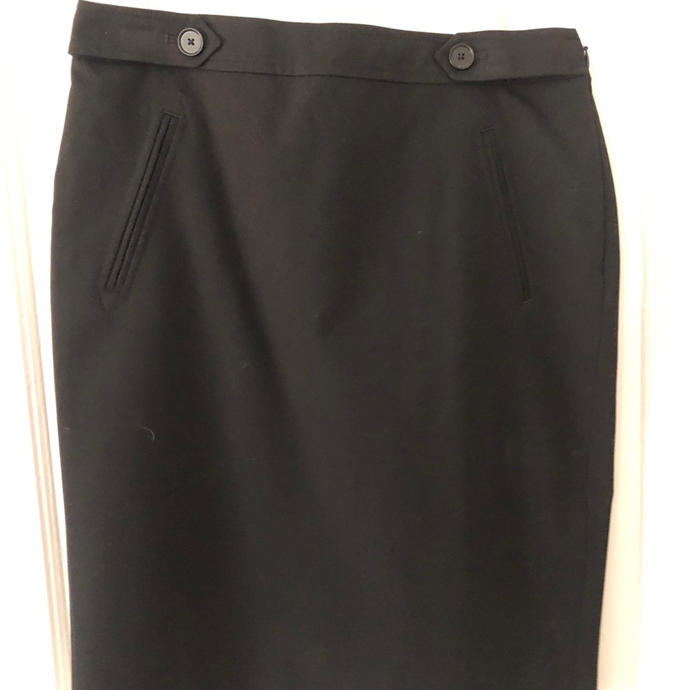 Black LOFT pencil skirt Sz. 8